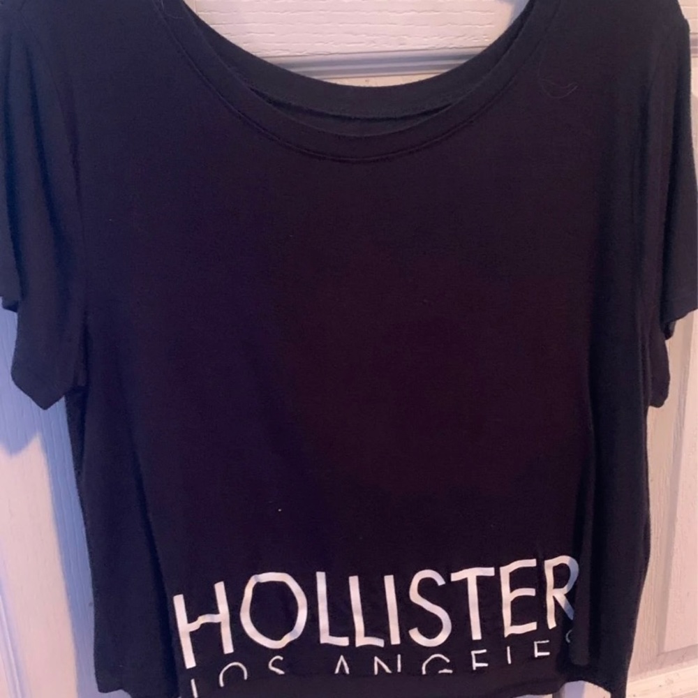 Hollister t-shirt